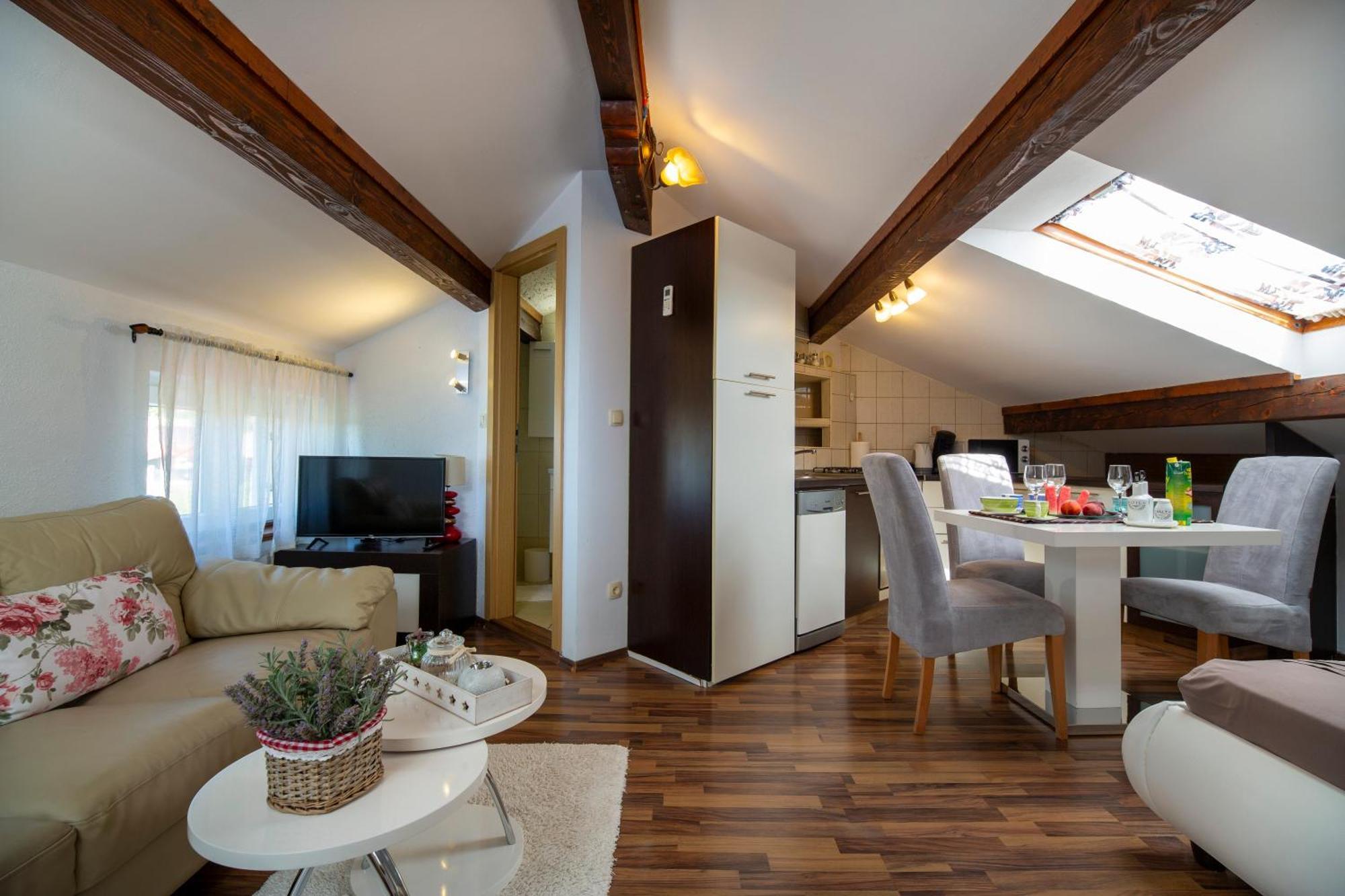 Apartman Viki Stinjan Pula Dış mekan fotoğraf