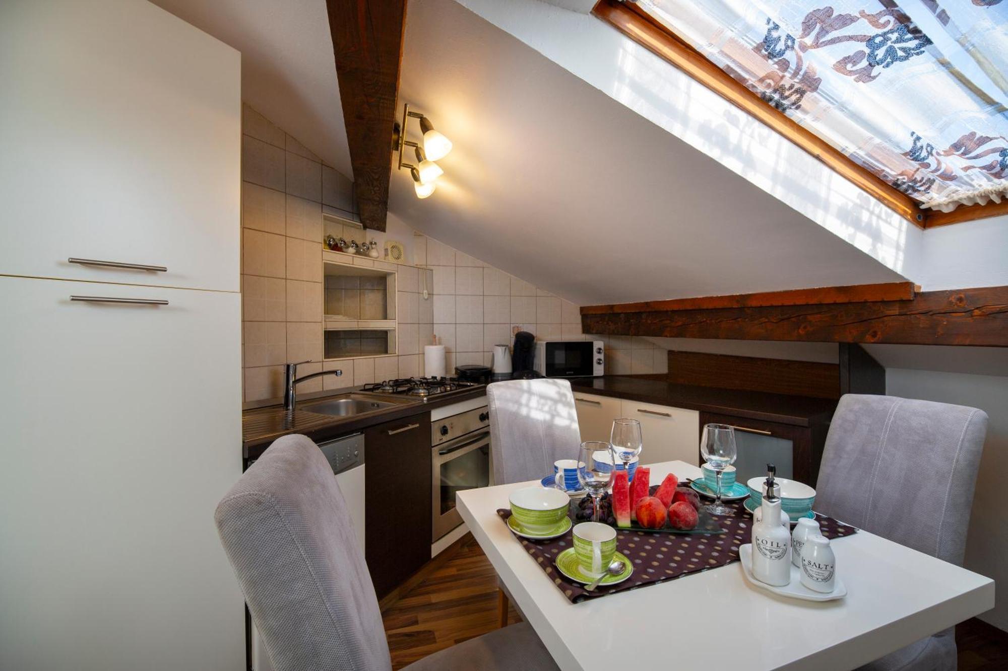 Apartman Viki Stinjan Pula Dış mekan fotoğraf