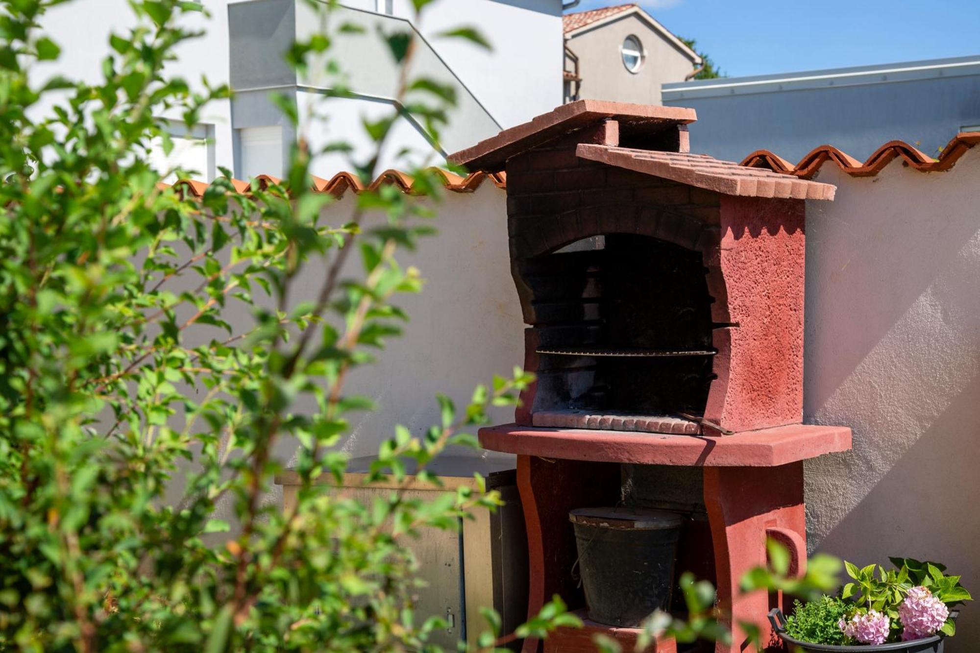 Apartman Viki Stinjan Pula Dış mekan fotoğraf