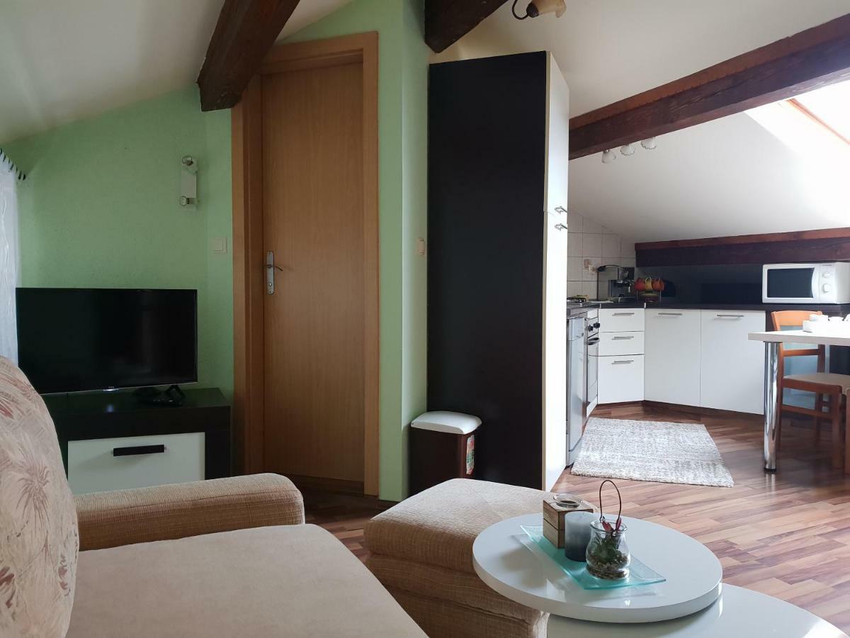 Apartman Viki Stinjan Pula Dış mekan fotoğraf